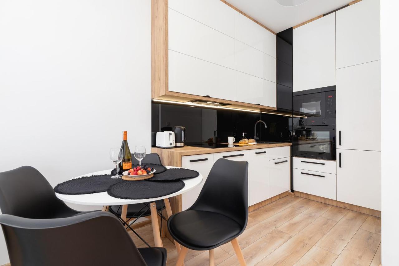 Apartments Steam Park Old Town Cracow By Noclegi Renters Krakow Exterior photo